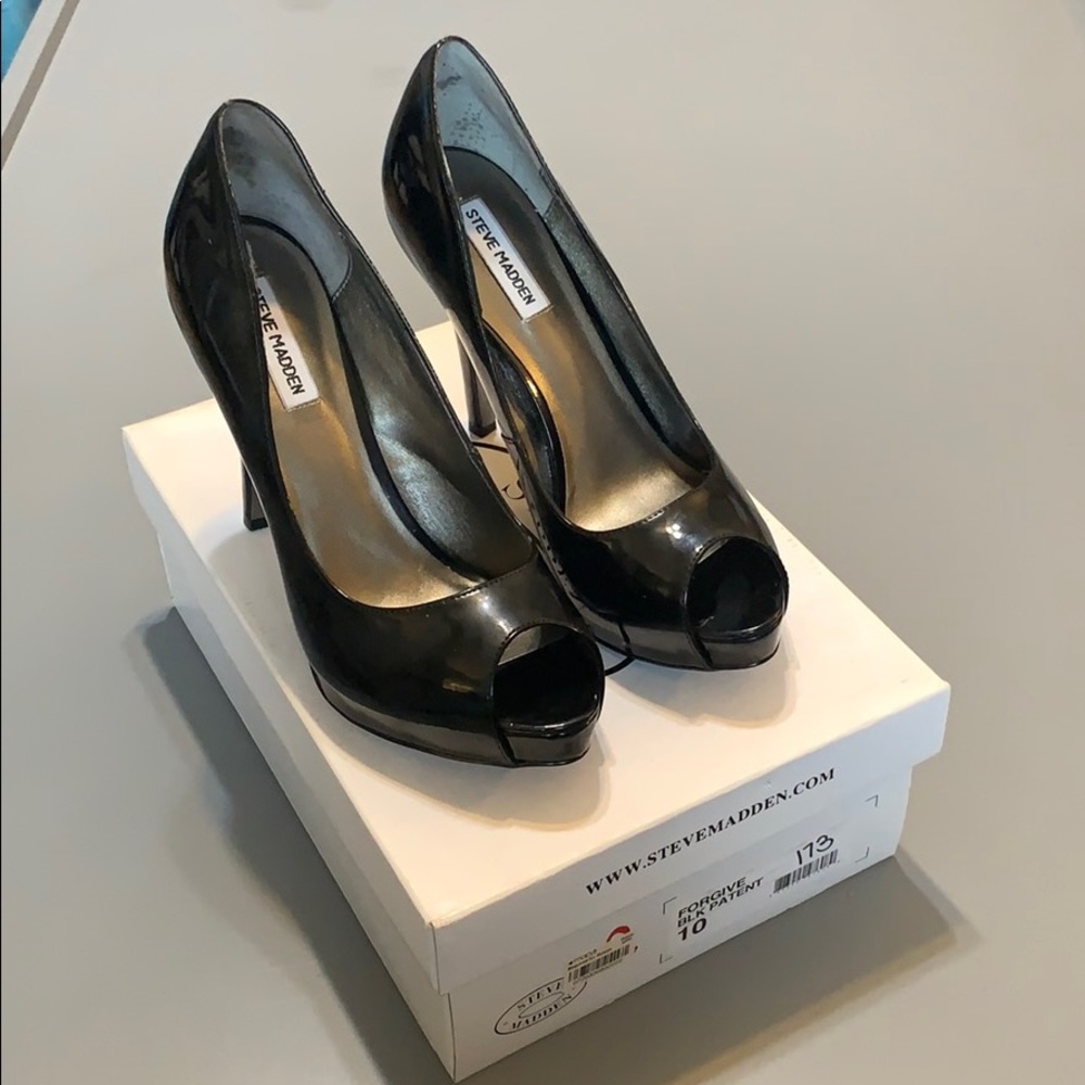 Steve Madden Forgive Black Patent Peep Toe Heels